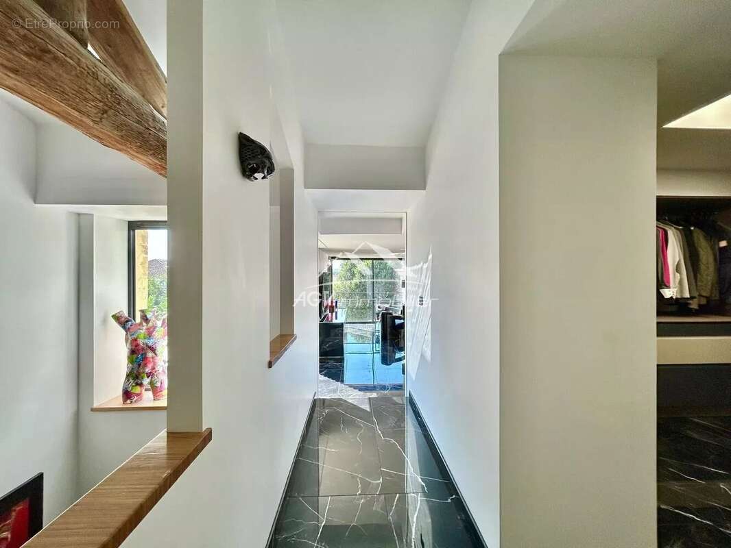 Propriété de caractère de 320 m² - 4 chambres - proche Nîmes - photo 10