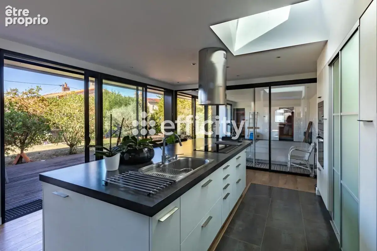 Maison 9 pièces 260 m² à vendre à Saint-Sebastien-Sur-Loire (44230) - photo 11