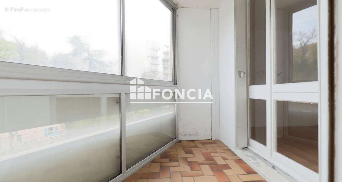 Appartement à CORBEIL-ESSONNES