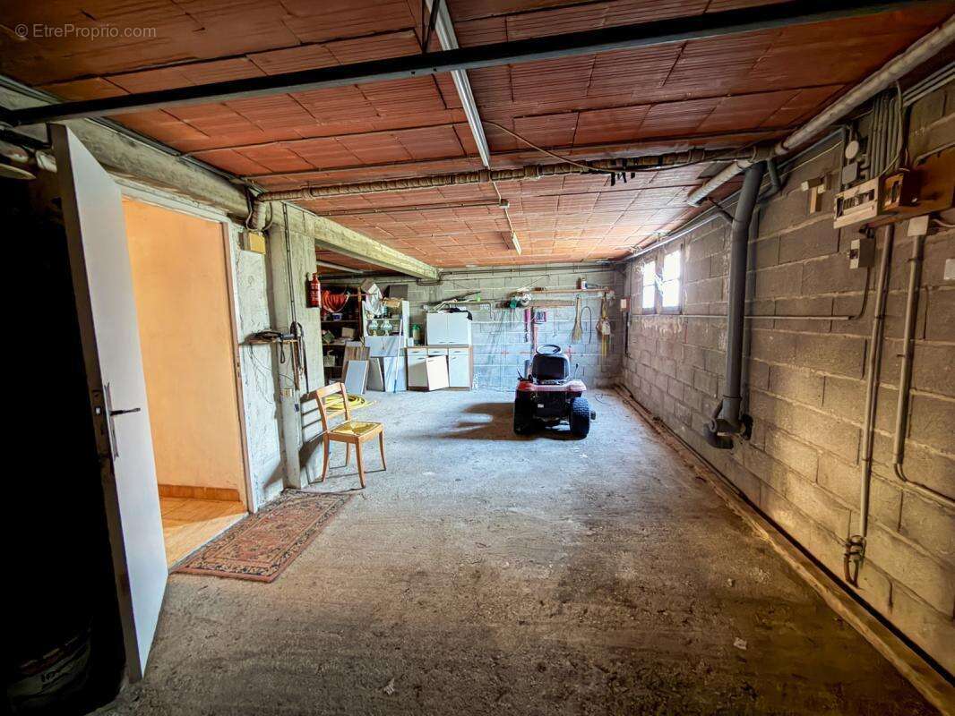 Maison à LA MAGDELAINE-SUR-TARN