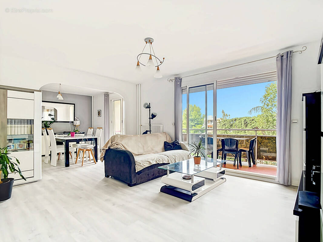 Appartement à MARSEILLE-10E