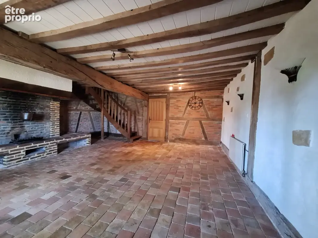Authentique maison bressane de 140 m2 avec terrain de 1 300 m2   Charme et potentiel à 3 min du centre-ville - photo 8