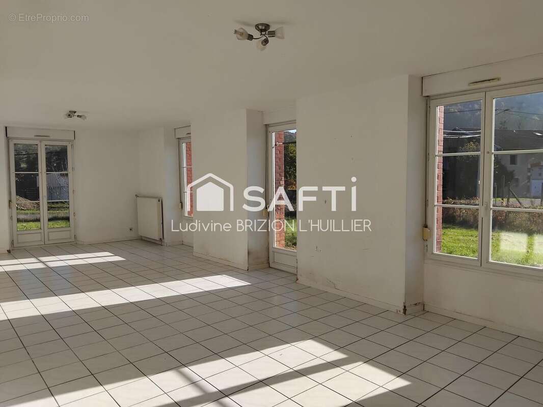 Photo 2 - Maison à SAINT-REMY-LA-CALONNE