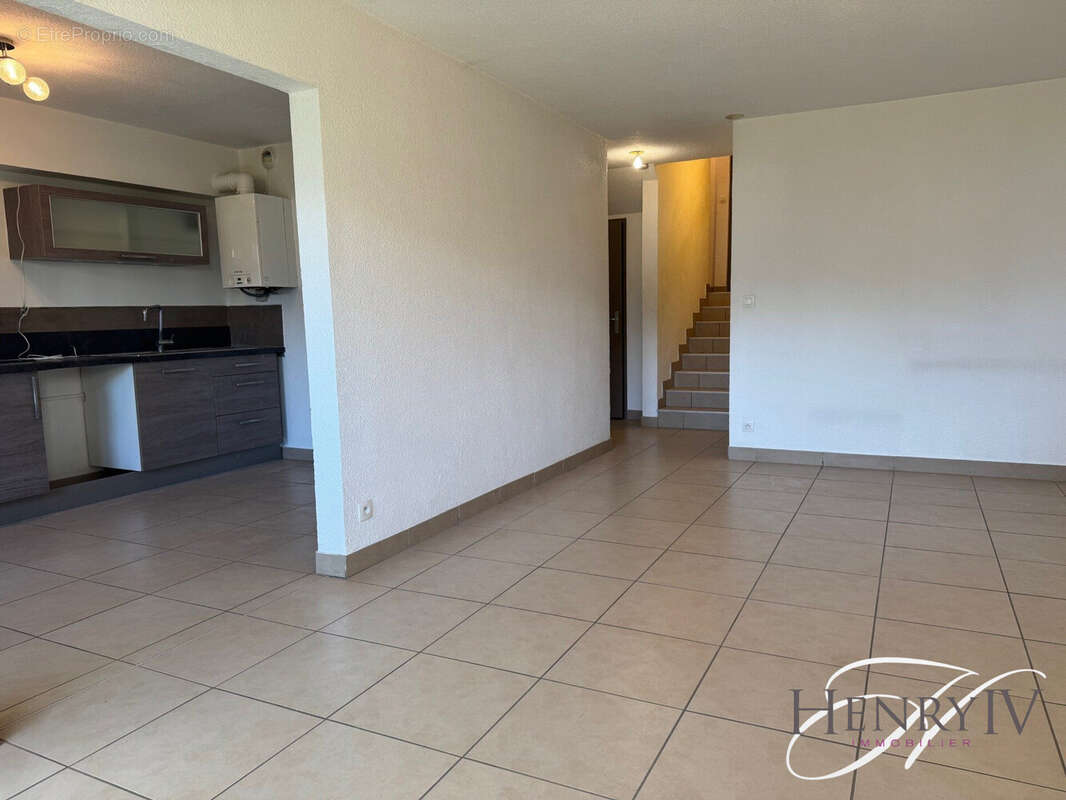 Appartement à SAINT-ISMIER