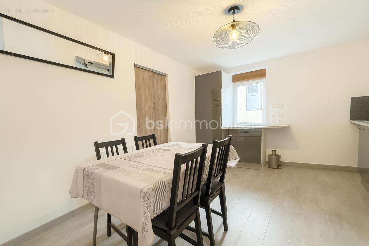 Maison à COGNIN-LES-GORGES