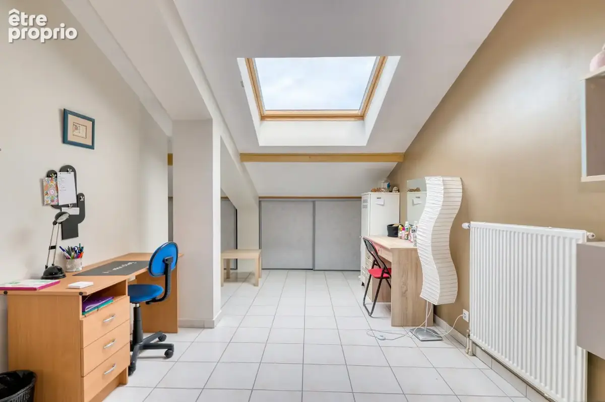Hypercentre - Rue Jules Chausse, appartement T5 duplex avec parking et balcons - photo 8