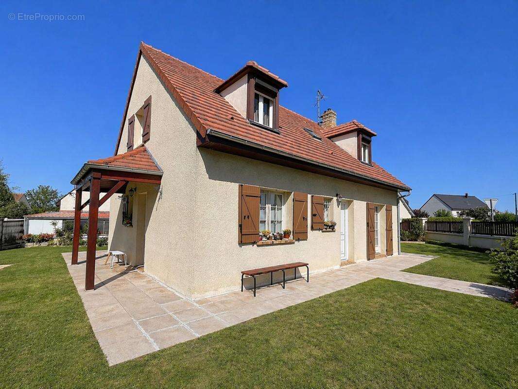 Maison à BEAUVAIS