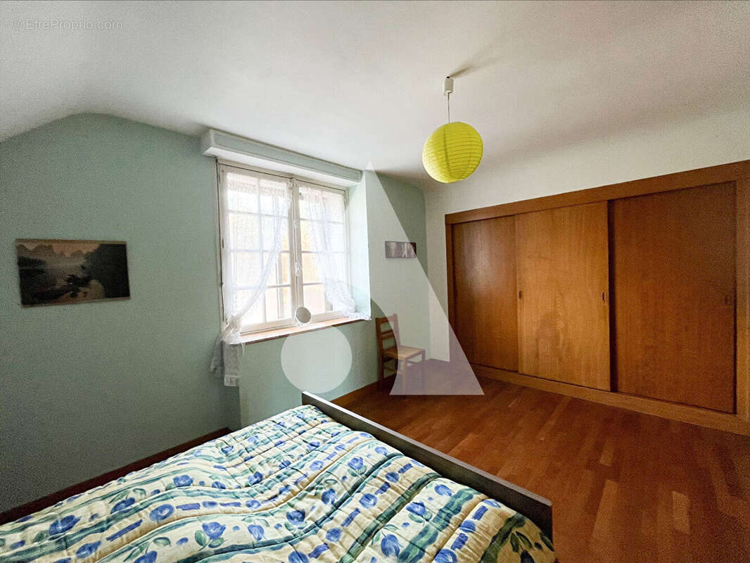 Maison à LOCOAL-MENDON