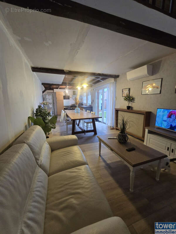 Maison à ALLOUAGNE