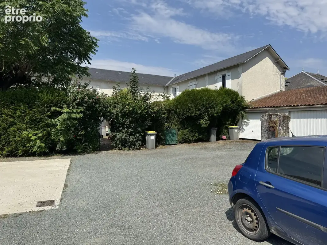 Appartement à MAUZE-SUR-LE-MIGNON