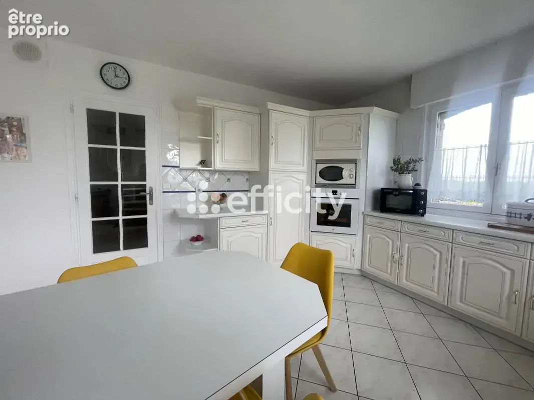 Maison 6 pièces 210 m² à vendre à Phalempin (59133) - photo 5