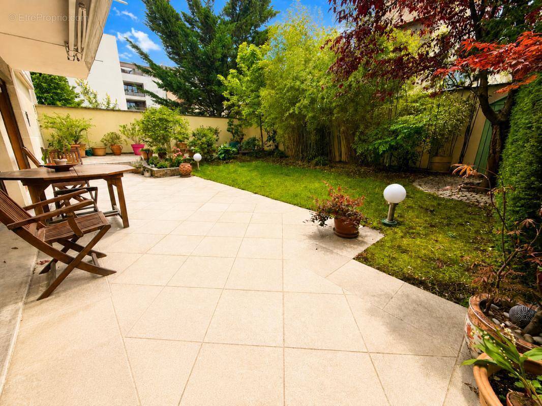 Appartement à NOGENT-SUR-MARNE