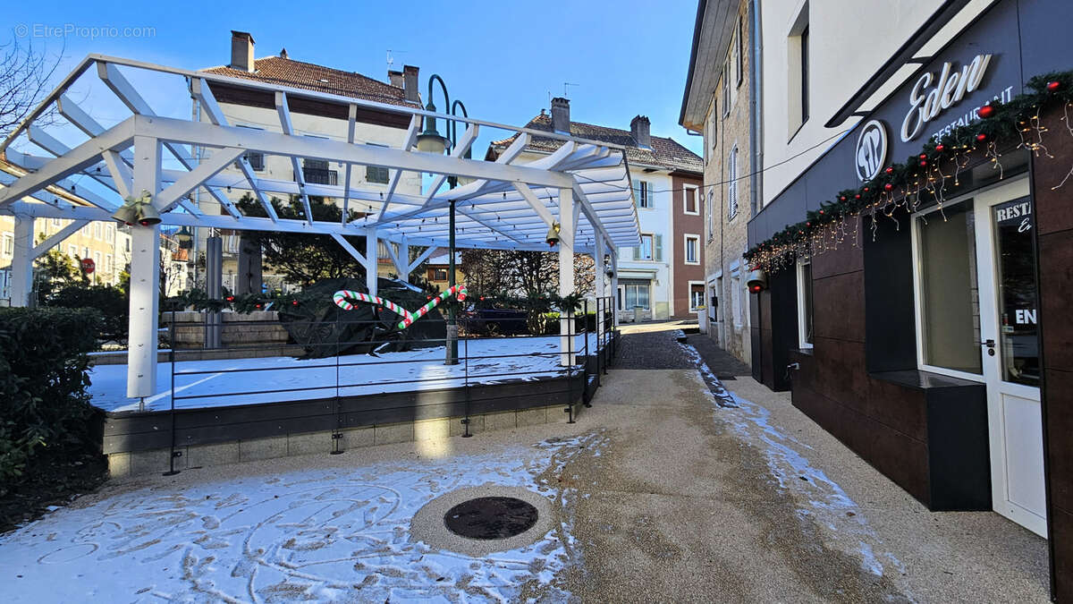 Commerce à LANCRANS