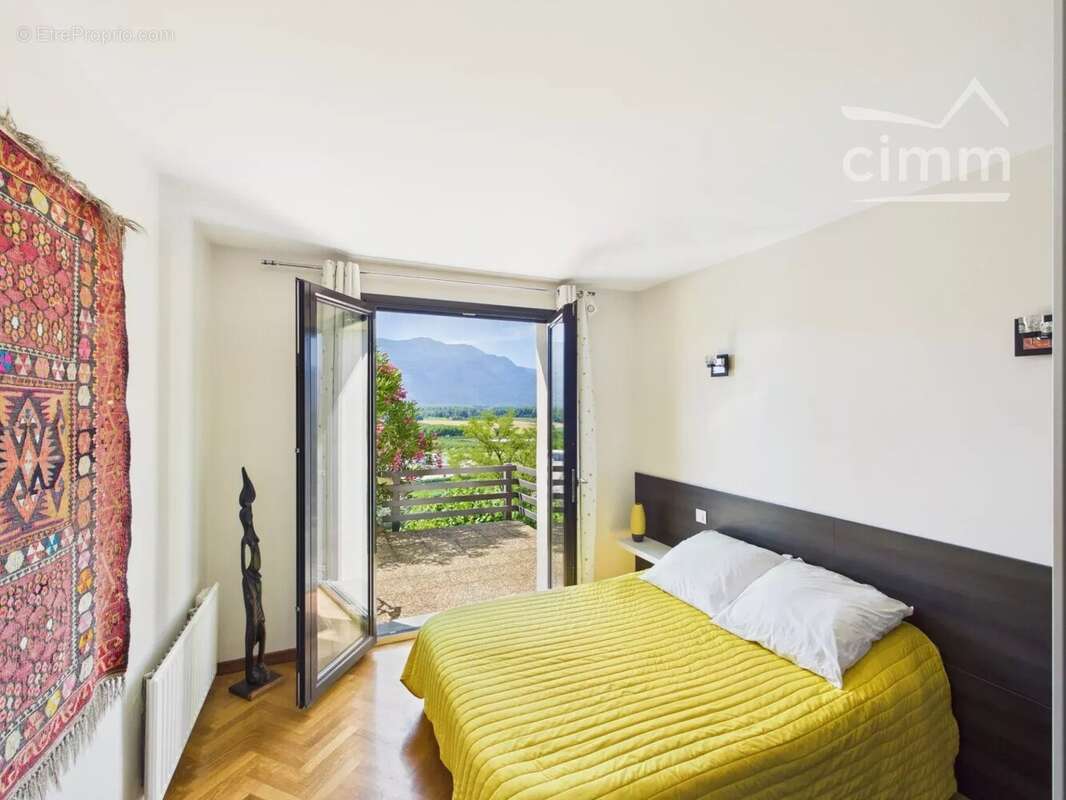Maison 188 m² à Vourey  - photo 7