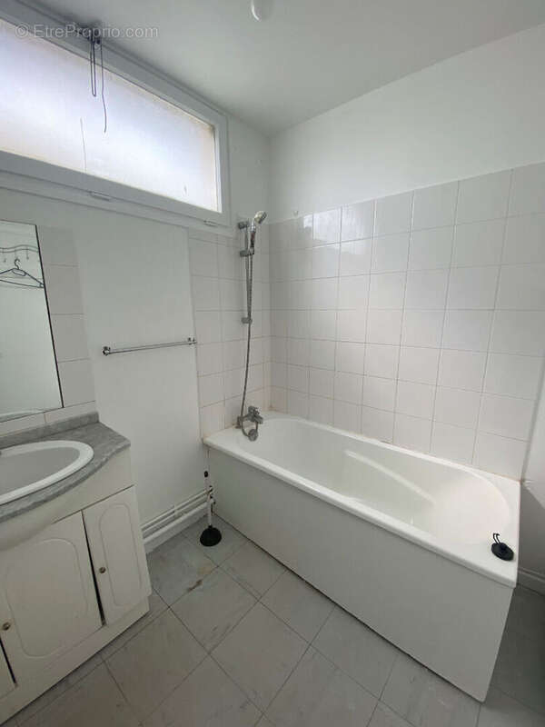 Appartement à CHILLY-MAZARIN