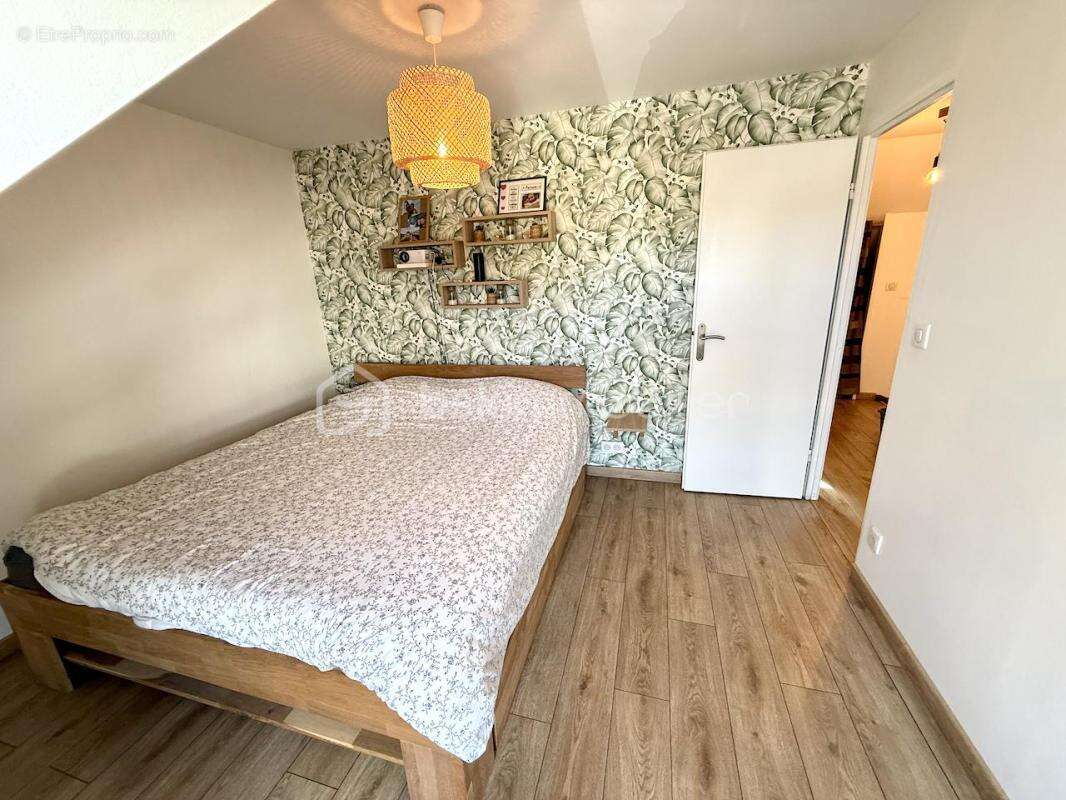 Appartement à SAULX-LES-CHARTREUX