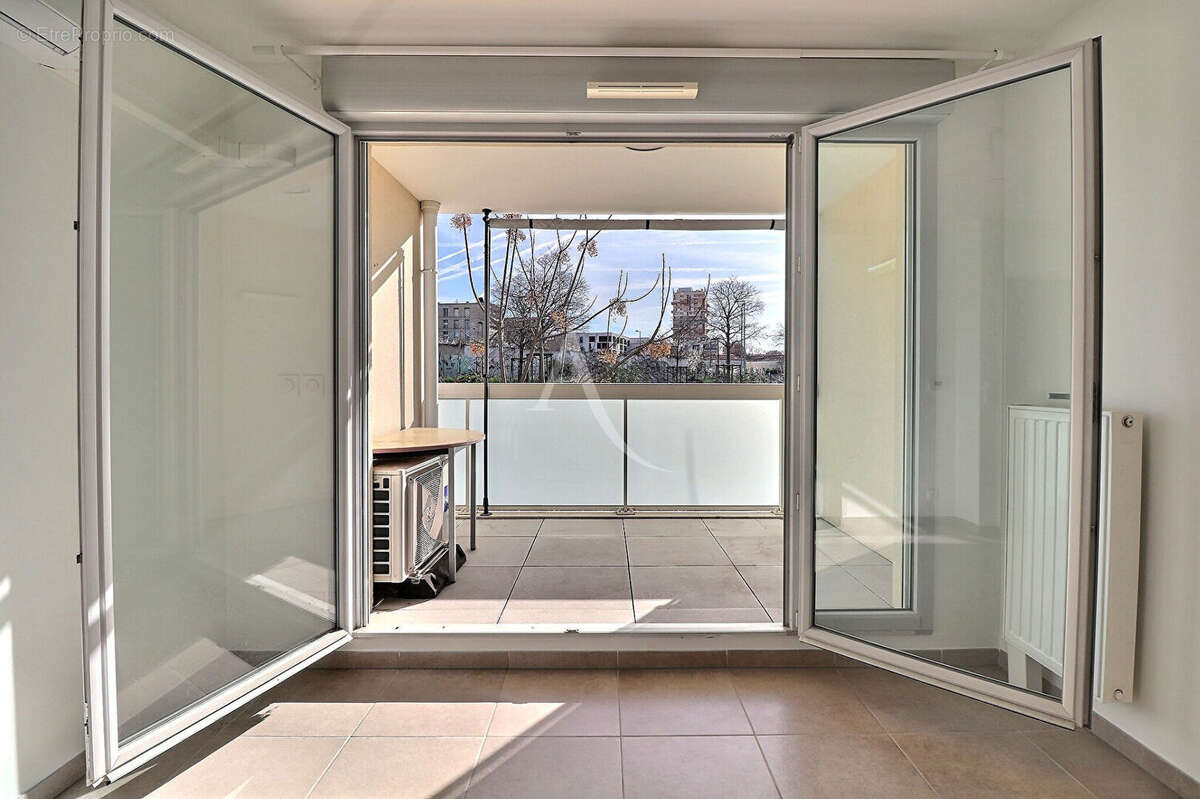 Appartement à MARSEILLE-12E