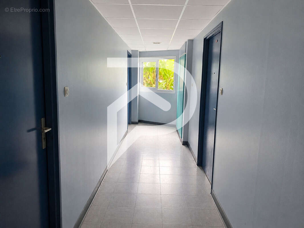 RARE !  Studio avec parking, idéal investissement ou premier achat ! - photo 9