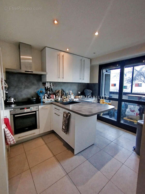 Appartement T5 Secteur Village Olympique 38100 GRENOBLE - photo 6