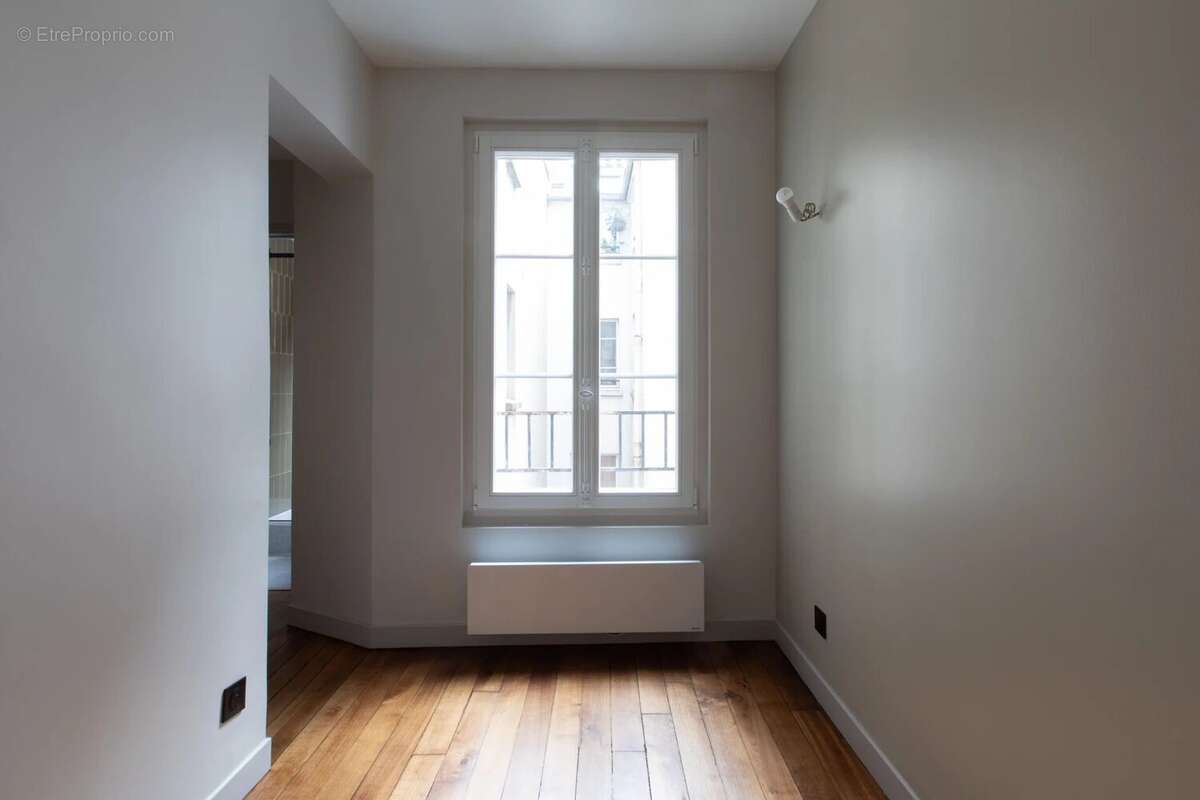 Appartement à PARIS-7E