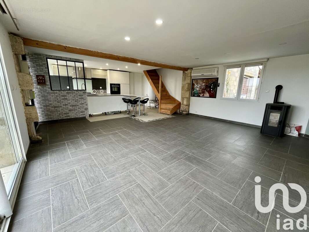 Photo 6 - Maison à SAINT-CHRISTOLY-DE-BLAYE