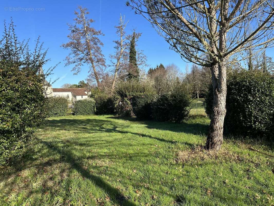 Photo 3 - Terrain à LEVIGNACQ