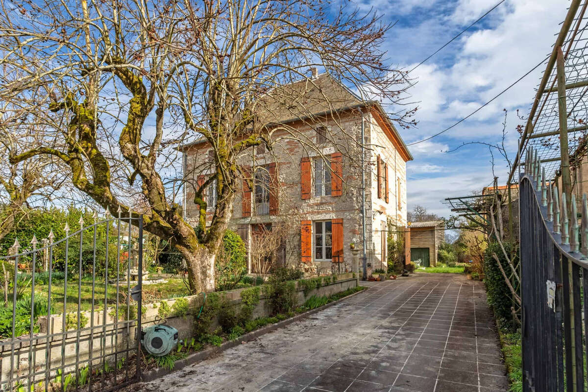 Village property with garden - photo 4