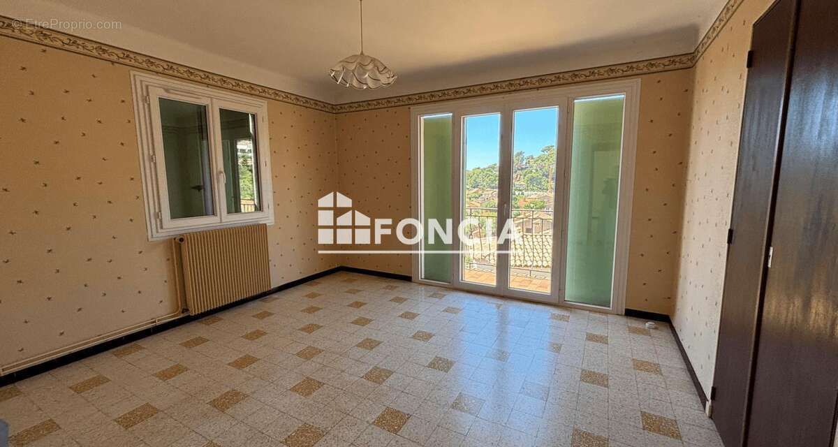 Maison à CARQUEIRANNE