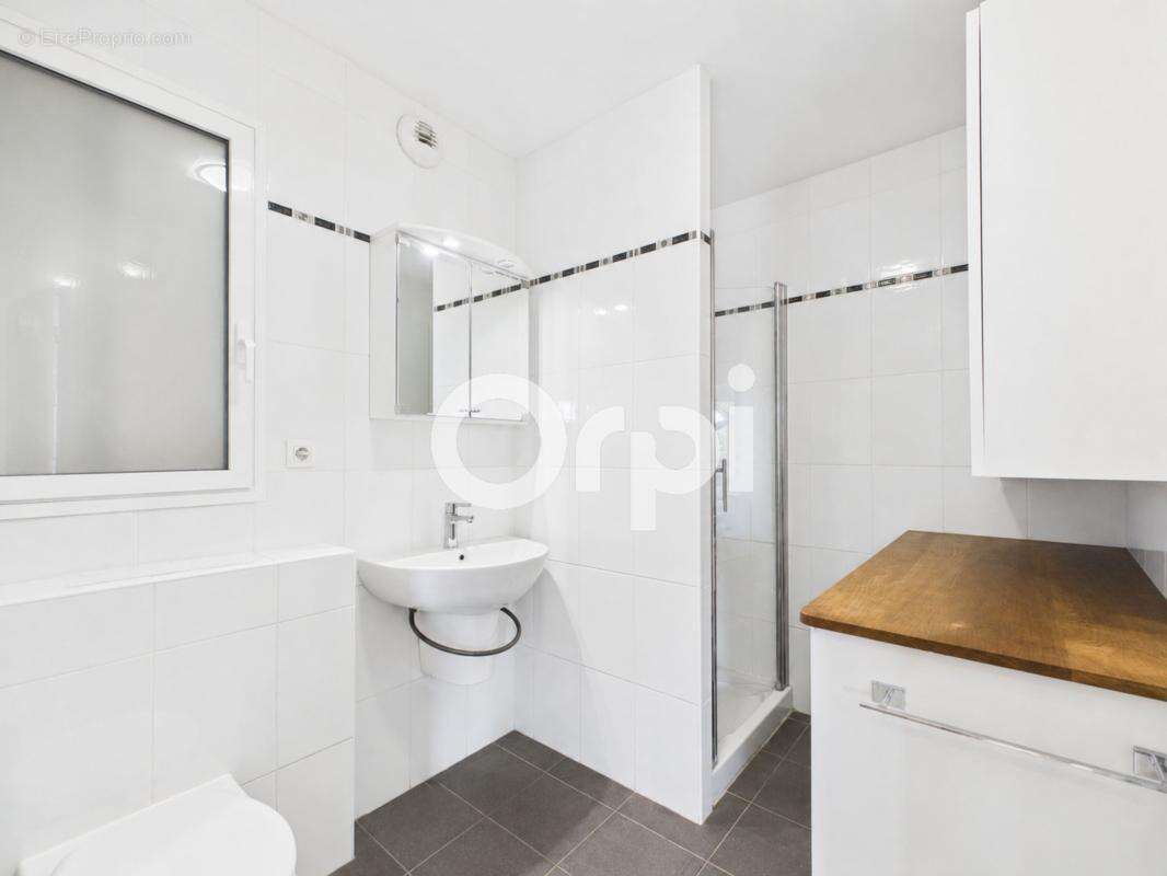 Appartement à MANDELIEU-LA-NAPOULE