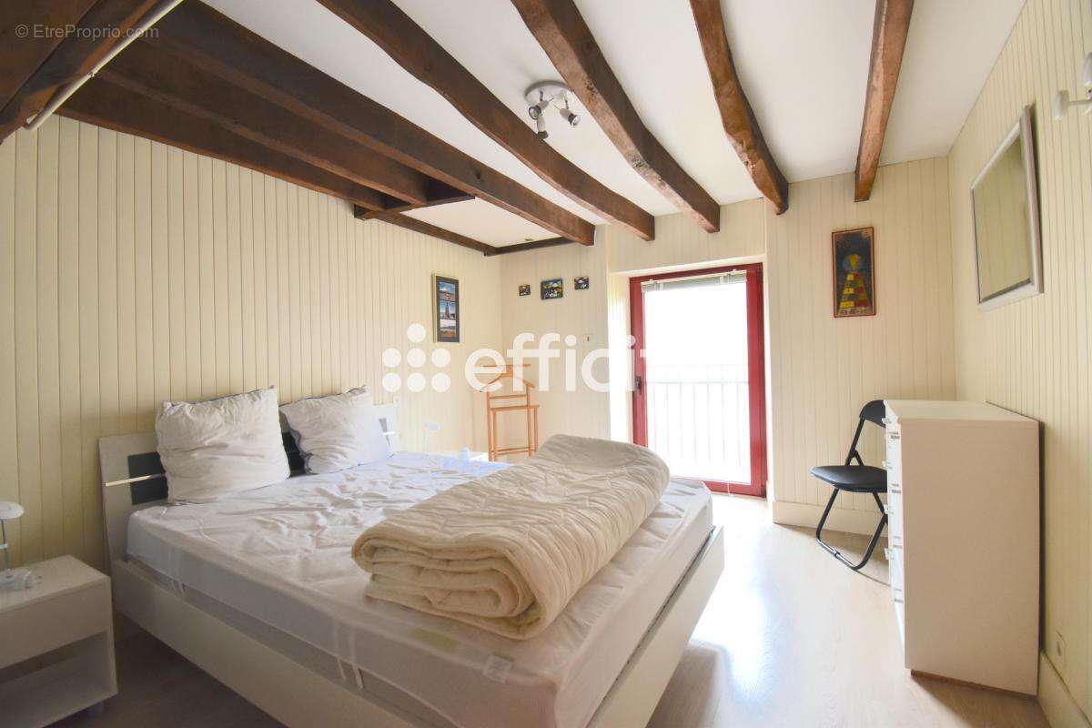 Maison à VAL-D&#039;IZE