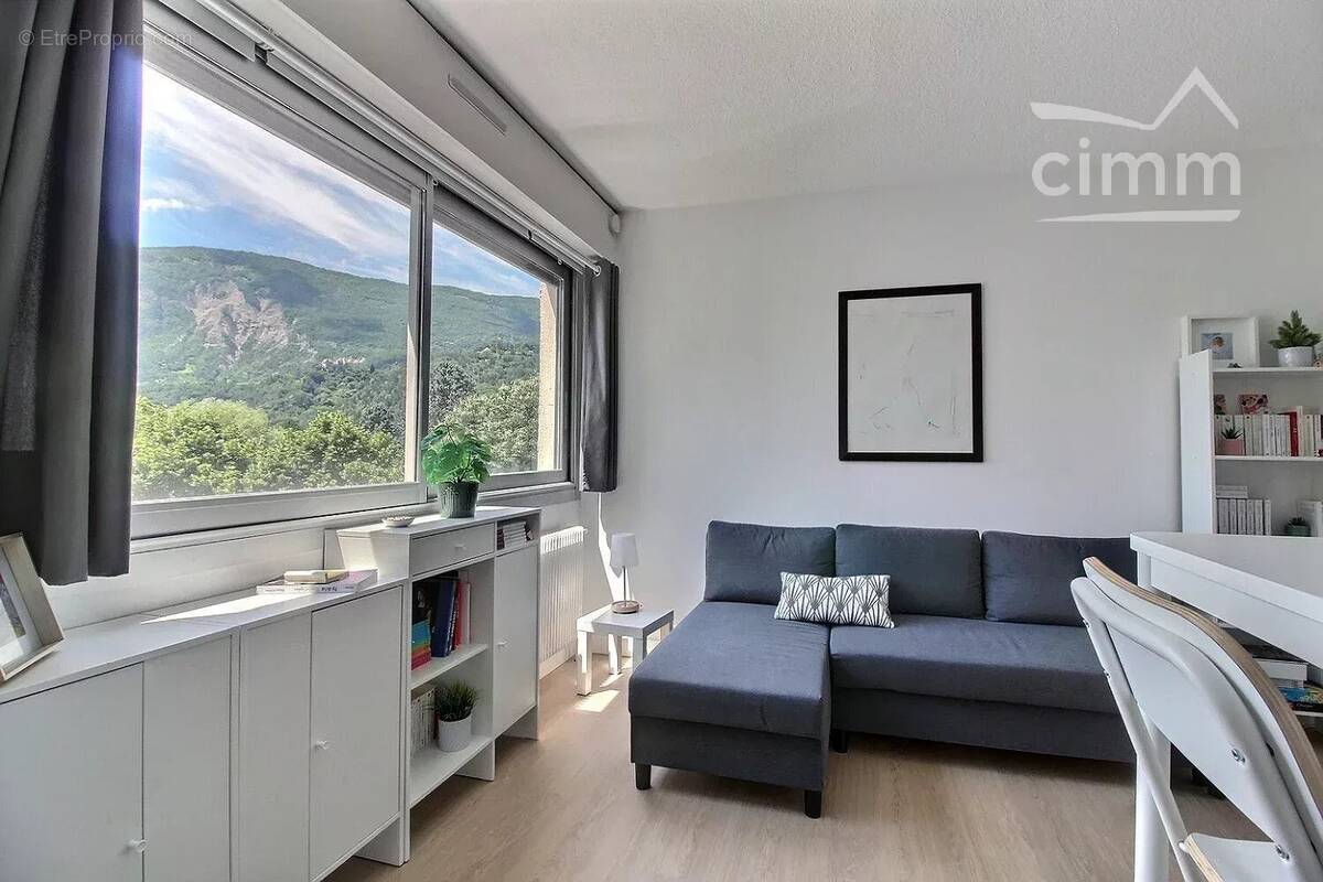 Appartement à MEYLAN