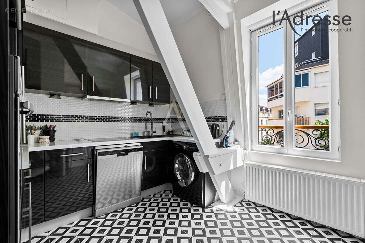 Appartement à SURESNES