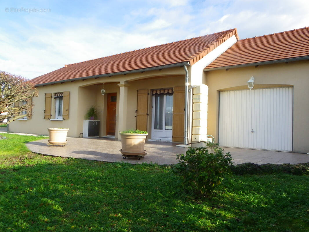 Maison à CHATELLERAULT