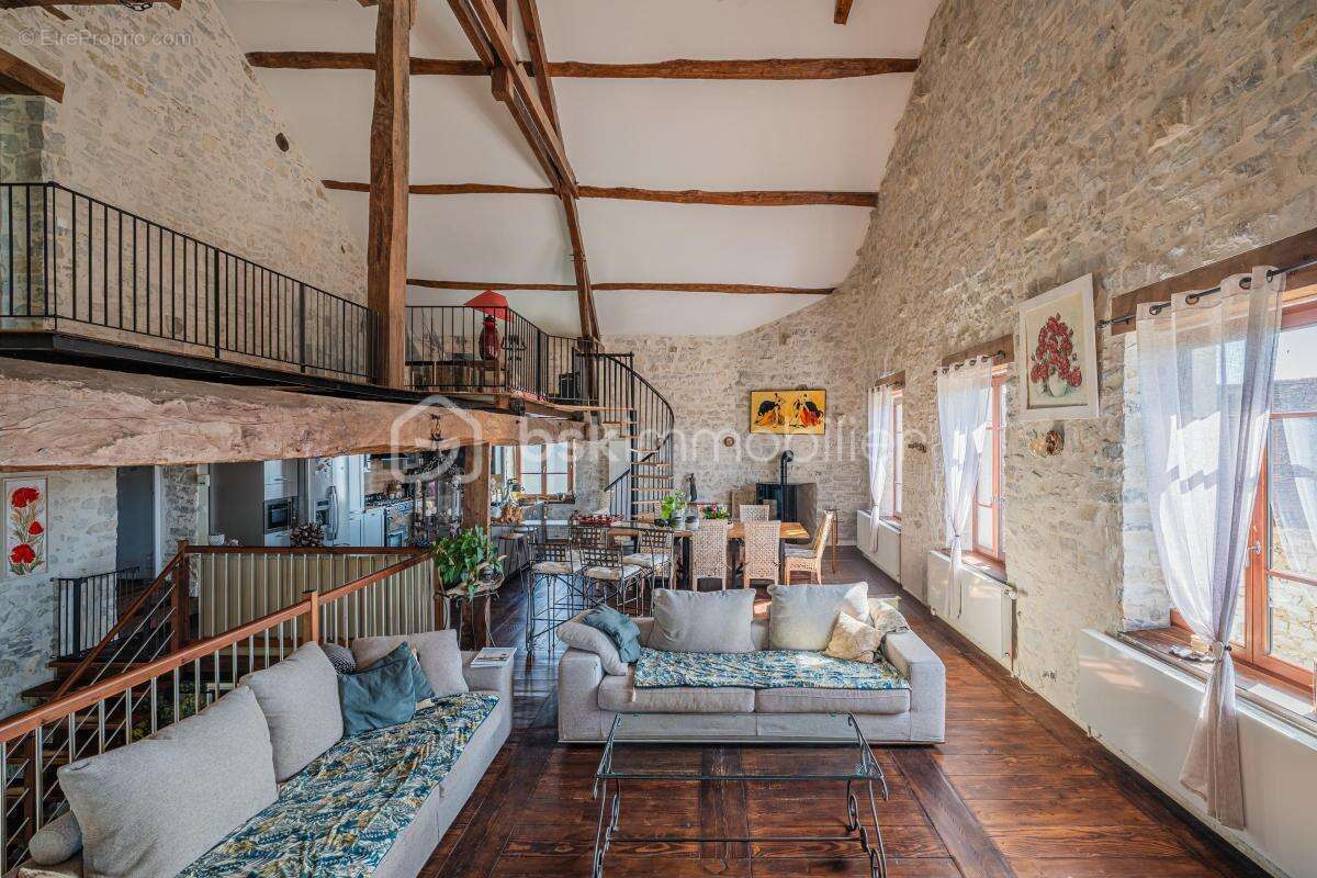 Authentique propriété de caractère 9 pièces de 362 m2 au cœur du Bugey - photo 11