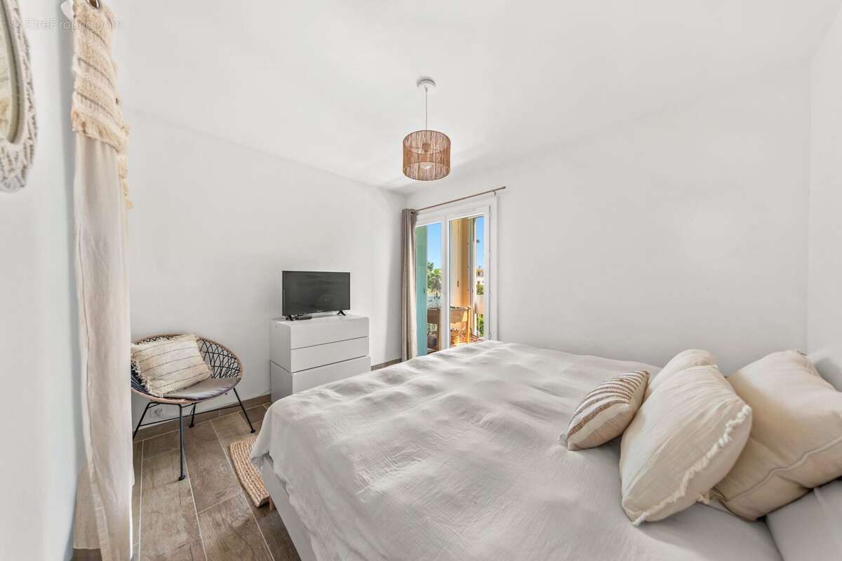 Appartement à HYERES