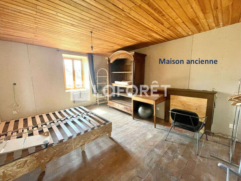 Maison à CASSAGNES-BEGONHES