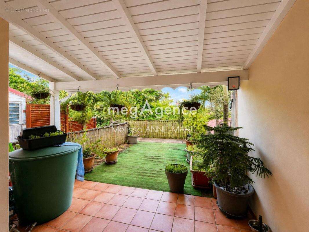 Duplex 3 pièces de 68 m² avec terrasses – Résidence Les Sources de Dolé – Gourbeyre - photo 14
