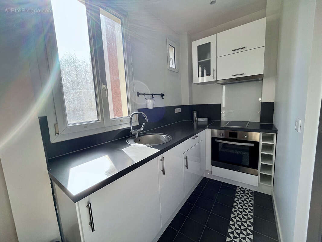 Appartement à AUBERVILLIERS