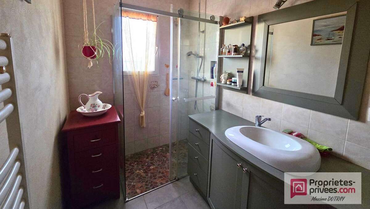 Maison à NEUVILLE-SUR-BRENNE