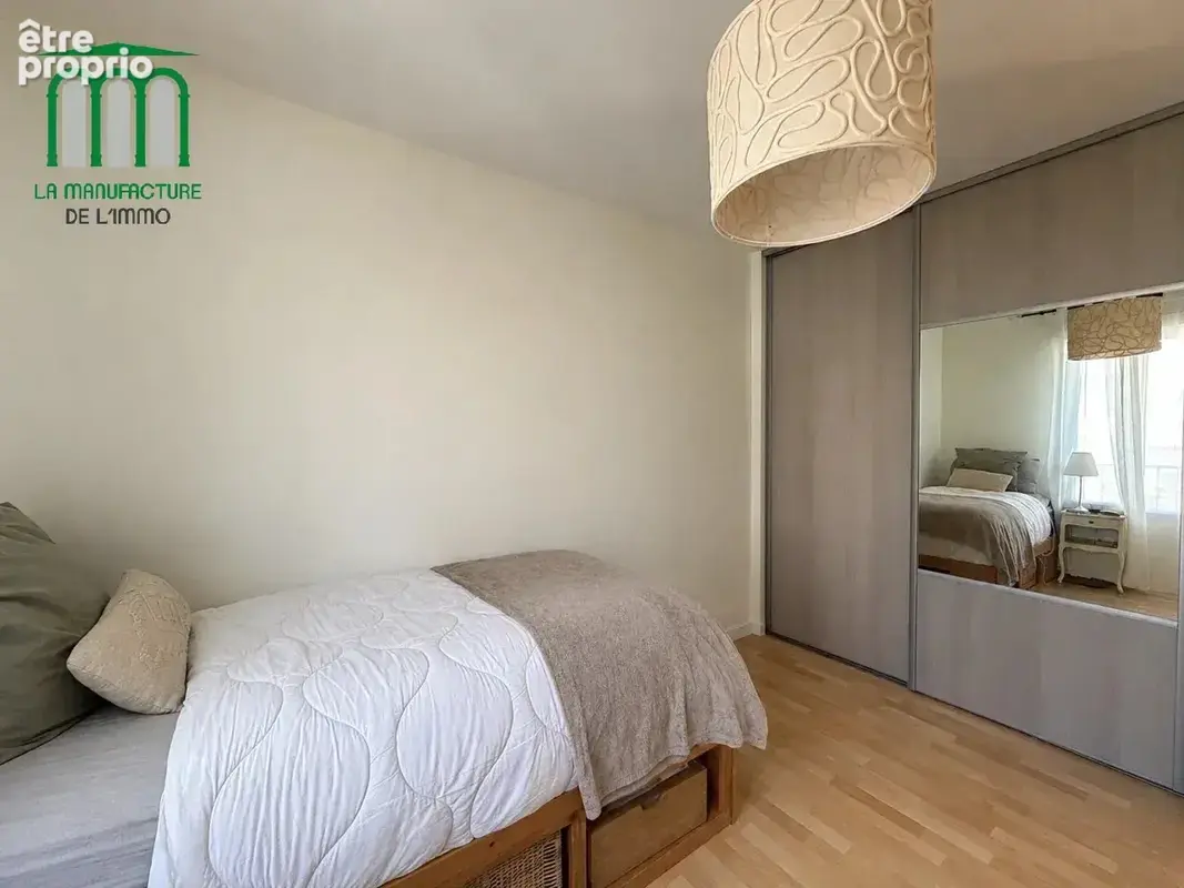 SAINT ETIENNE HAUTS DE JACQUARD - Maison T4 mitoyenne d'un côté de 81,28m² avec jardin + garage - photo 9