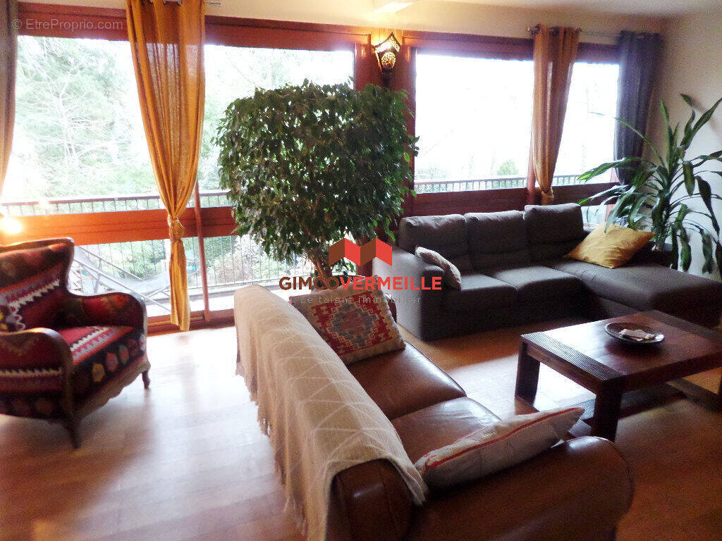 Appartement à VAUCRESSON