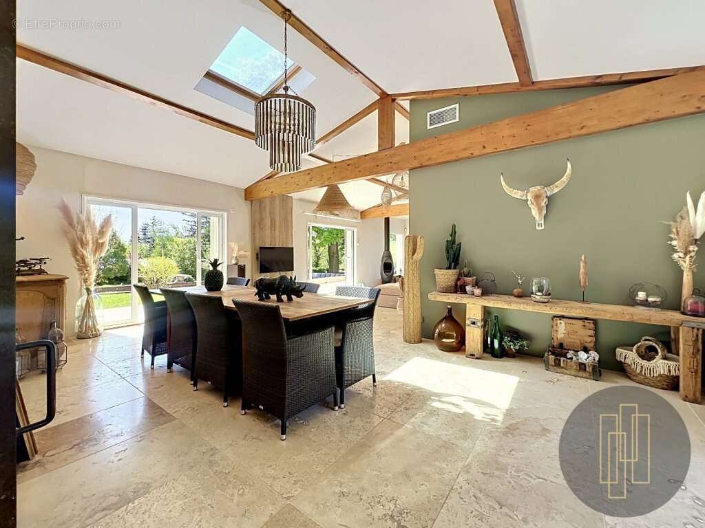 Maison à MARCILLY-D'AZERGUES