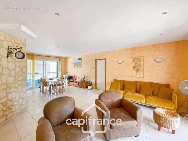 Maison à vendre 5 pièces LA CHAPELLE DE BRAGNY (71) - photo 22