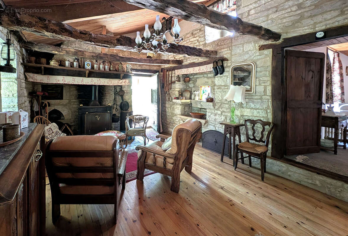 Belle maison de campagne en pierre. Ginals - photo 6