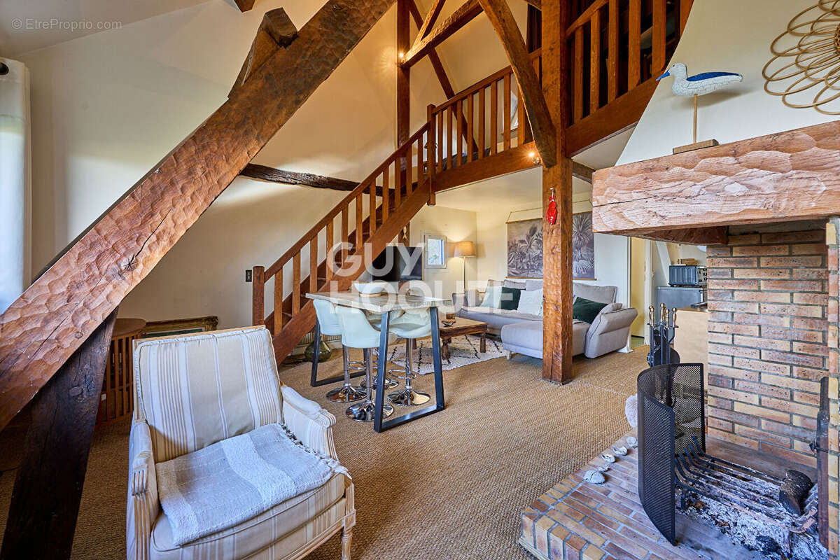 Appartement à TOURGEVILLE