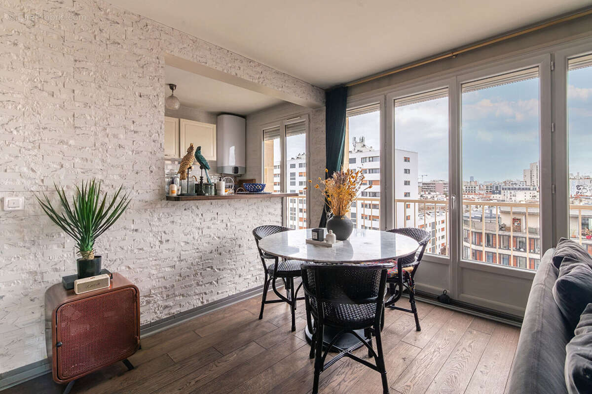 Appartement à PARIS-12E