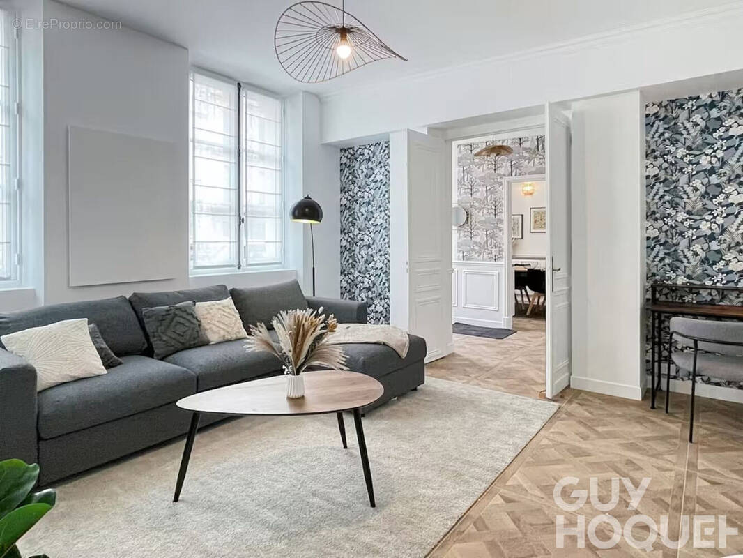 Appartement à VERSAILLES