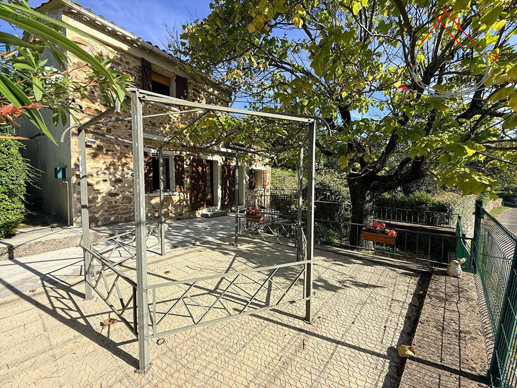 Maison à ROBIAC-ROCHESSADOULE