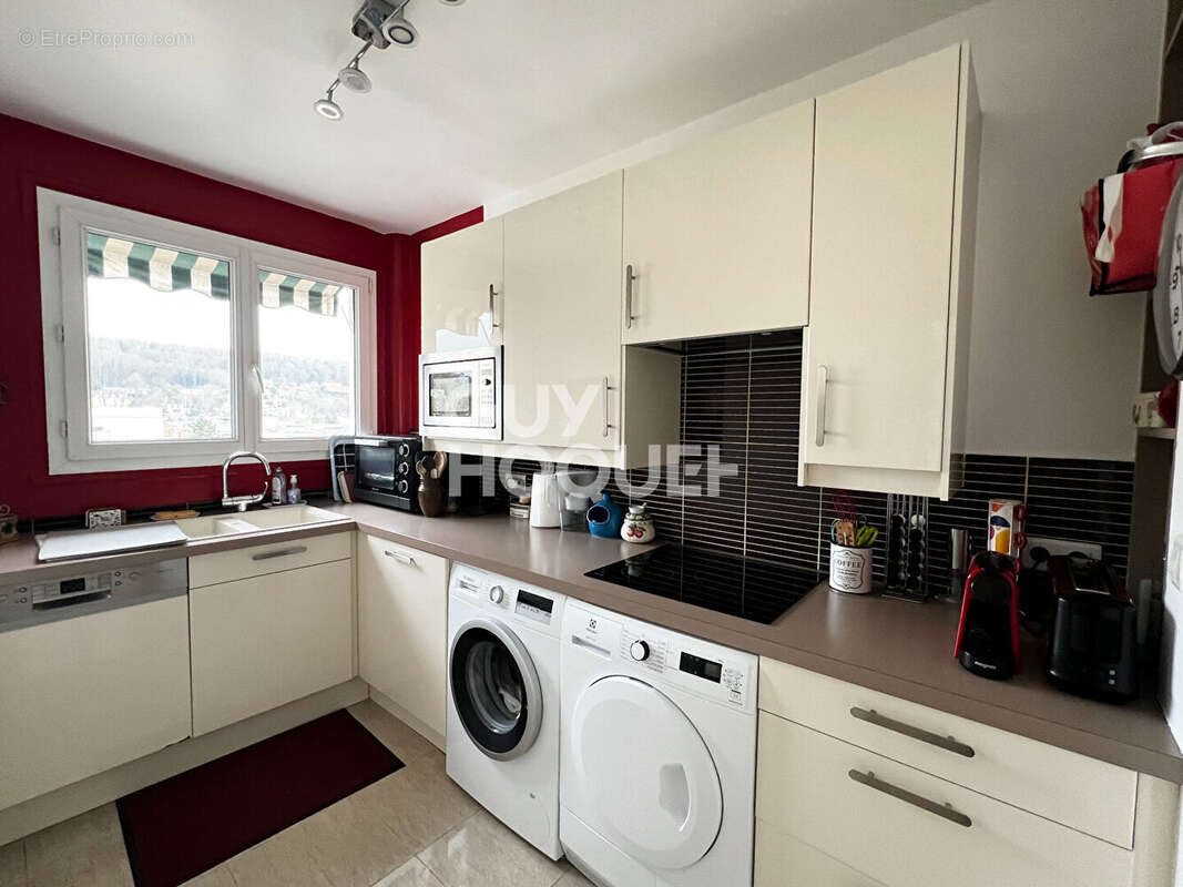 Appartement à SAINT-MAUR-DES-FOSSES