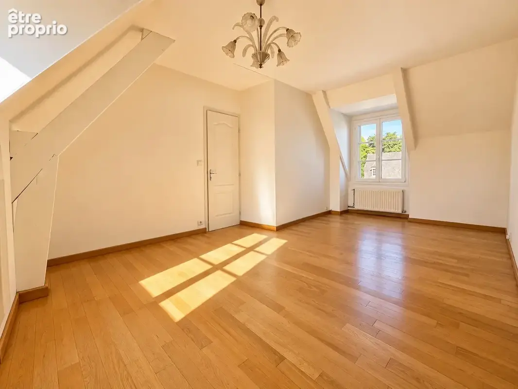 Maison indépendante Senlis - Beaux volumes, vie de plain-pied et jardin plein Sud - photo 16